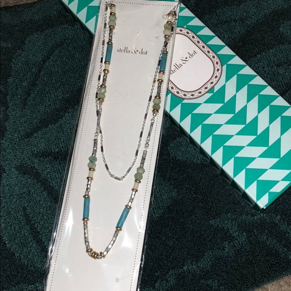 Stella & Dot Necklace